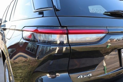 2023 Jeep Grand Cherokee Summit