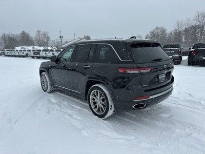 2023 Jeep Grand Cherokee Summit