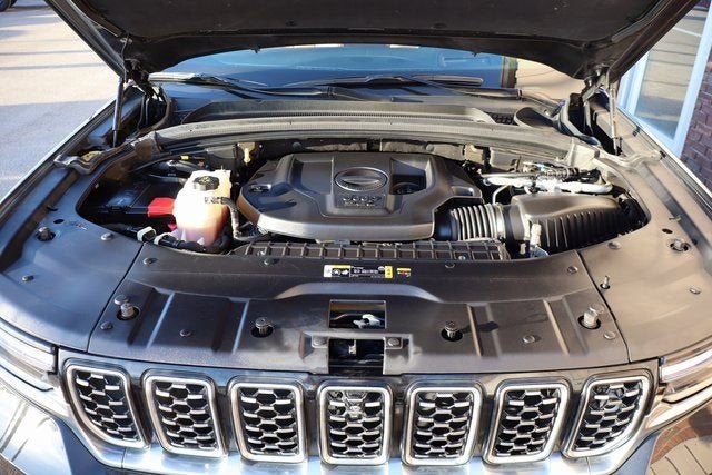 2023 Jeep Grand Cherokee Summit