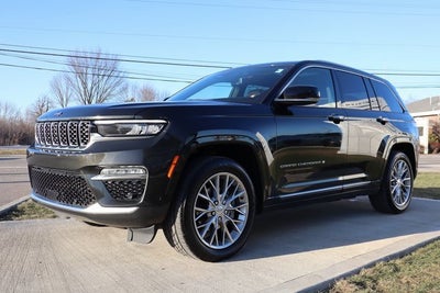 2023 Jeep Grand Cherokee Summit