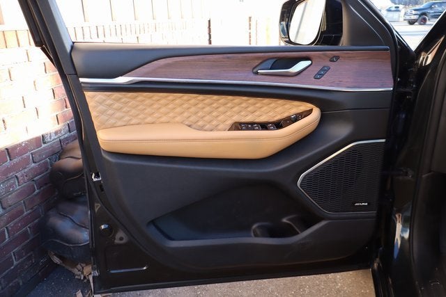 2023 Jeep Grand Cherokee Summit