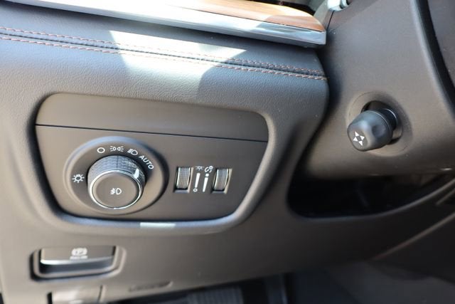 2026 Jeep Grand Cherokee Summit