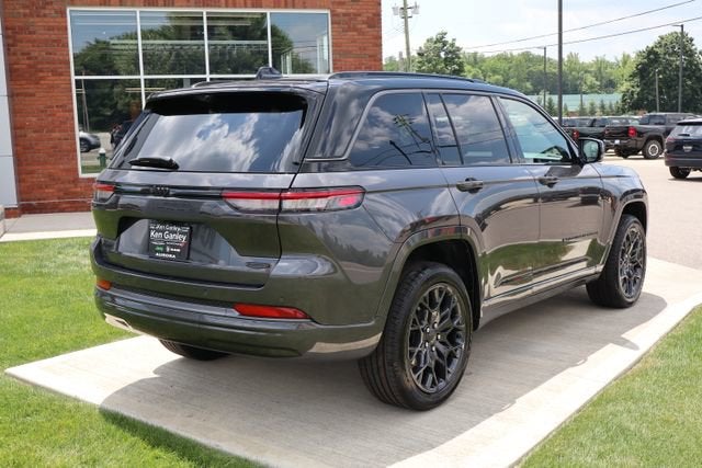 2026 Jeep Grand Cherokee Summit