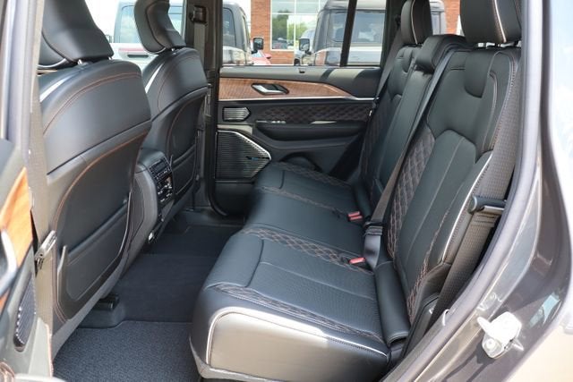 2026 Jeep Grand Cherokee Summit