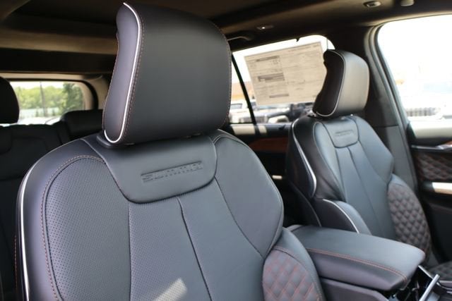 2026 Jeep Grand Cherokee Summit