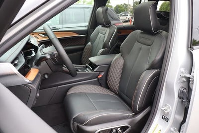 2026 Jeep Grand Cherokee Summit