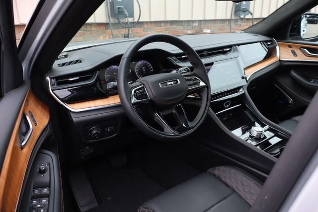 2026 Jeep Grand Cherokee Summit
