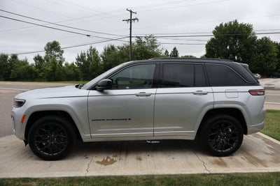 2026 Jeep Grand Cherokee Summit