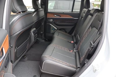 2026 Jeep Grand Cherokee Summit