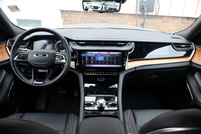 2026 Jeep Grand Cherokee Summit