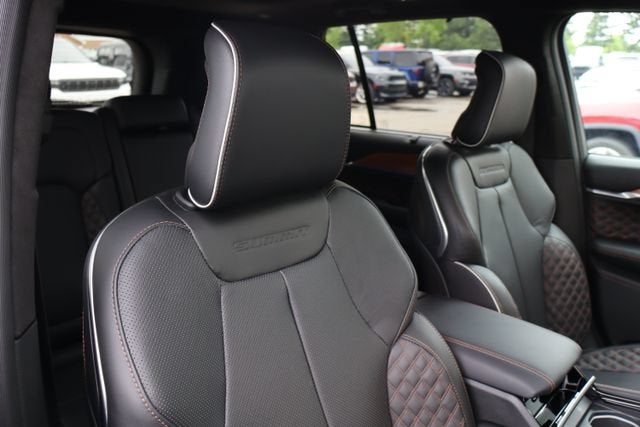 2026 Jeep Grand Cherokee Summit