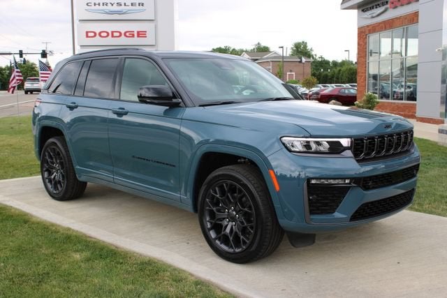 2026 Jeep Grand Cherokee Summit