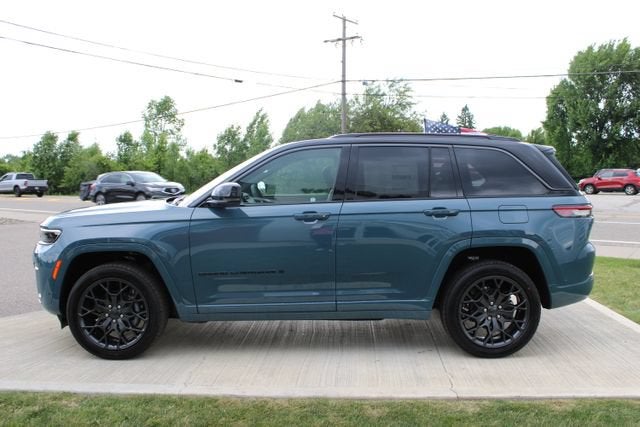 2026 Jeep Grand Cherokee Summit