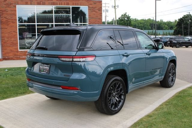 2026 Jeep Grand Cherokee Summit