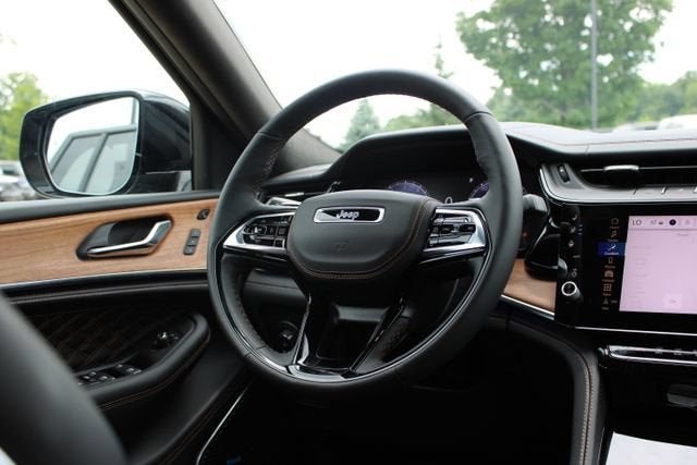 2026 Jeep Grand Cherokee Summit