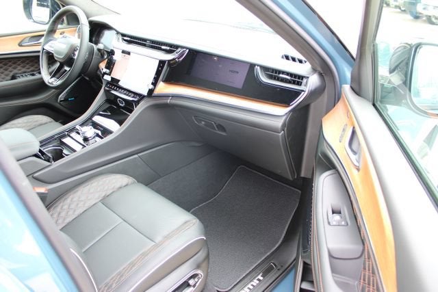 2026 Jeep Grand Cherokee Summit
