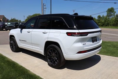 2026 Jeep Grand Cherokee Summit