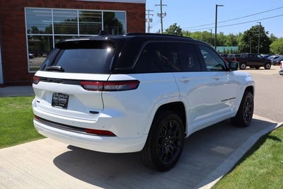 2026 Jeep Grand Cherokee Summit