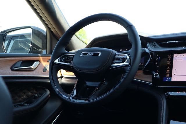 2026 Jeep Grand Cherokee Summit