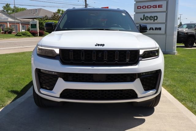 2026 Jeep Grand Cherokee Summit