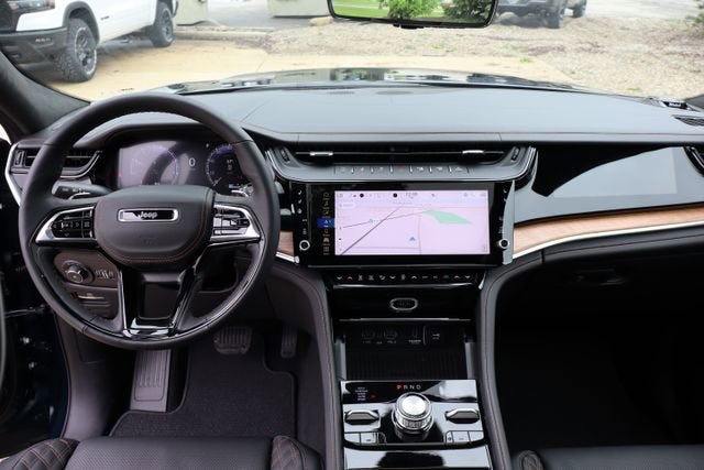 2026 Jeep Grand Cherokee Summit