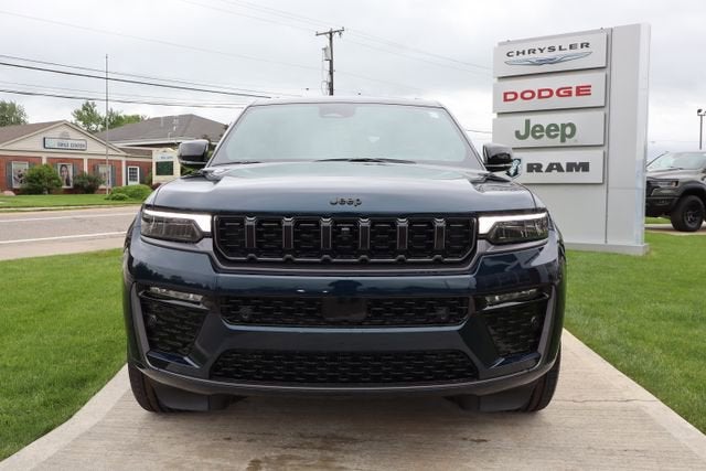 2026 Jeep Grand Cherokee Summit