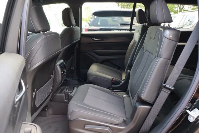 2026 Jeep Grand Cherokee L Laredo