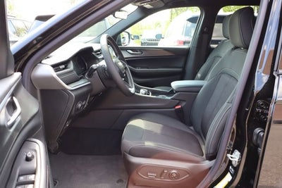 2026 Jeep Grand Cherokee L Laredo