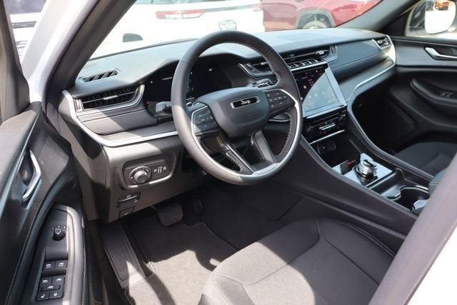 2026 Jeep Grand Cherokee L Laredo