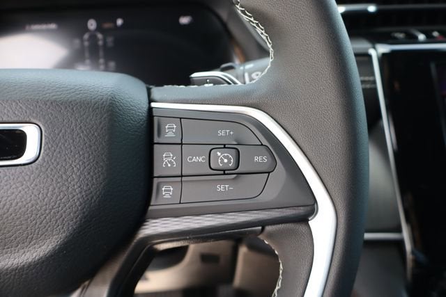 2026 Jeep Grand Cherokee L Laredo