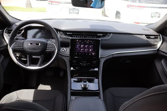 2026 Jeep Grand Cherokee L Laredo