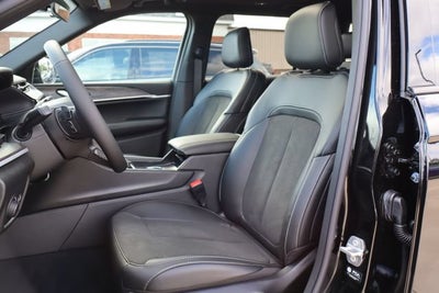 2026 Jeep Grand Cherokee L Laredo Altitude