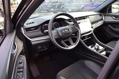 2026 Jeep Grand Cherokee L Laredo Altitude