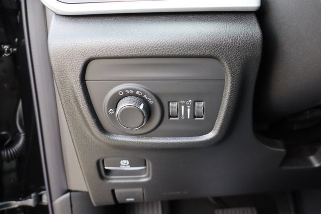 2026 Jeep Grand Cherokee L Laredo Altitude