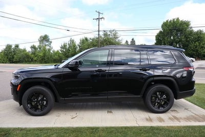 2026 Jeep Grand Cherokee L Laredo Altitude
