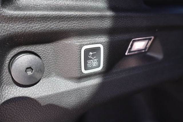 2026 Jeep Grand Cherokee L Laredo Altitude