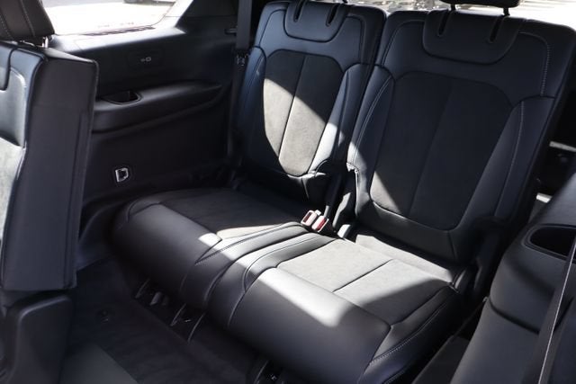 2026 Jeep Grand Cherokee L Laredo Altitude
