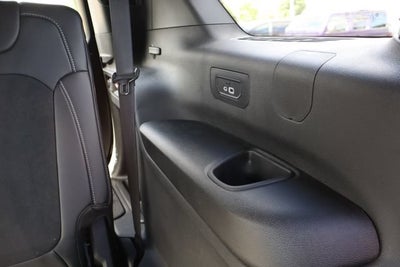 2026 Jeep Grand Cherokee L Laredo Altitude