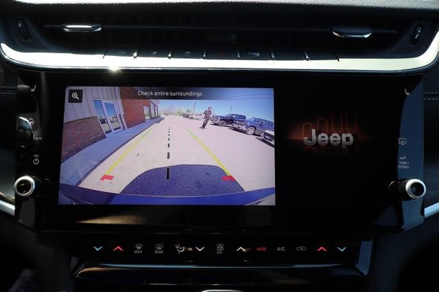 2026 Jeep Grand Cherokee L Laredo Altitude