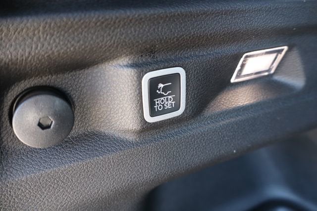 2026 Jeep Grand Cherokee L Laredo Altitude
