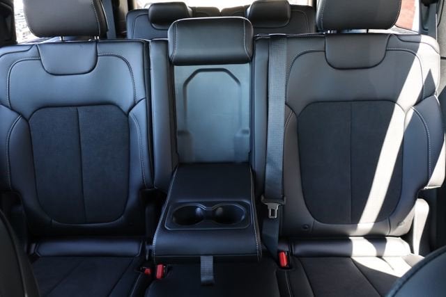 2026 Jeep Grand Cherokee L Laredo Altitude