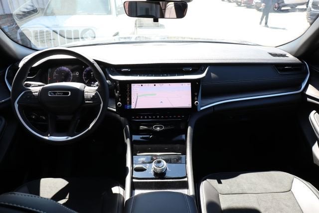 2026 Jeep Grand Cherokee L Laredo Altitude