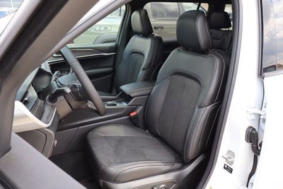 2026 Jeep Grand Cherokee L Laredo Altitude
