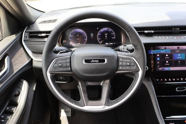 2026 Jeep Grand Cherokee L Laredo Altitude