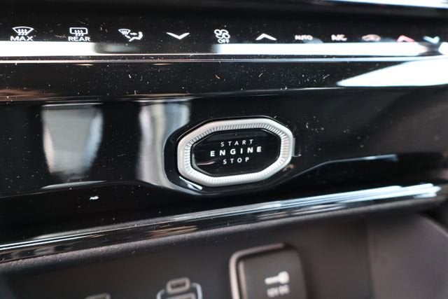 2026 Jeep Grand Cherokee L Laredo Altitude
