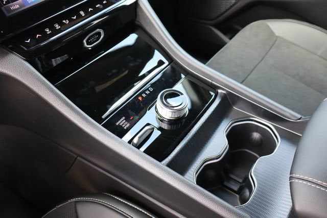 2026 Jeep Grand Cherokee L Laredo Altitude