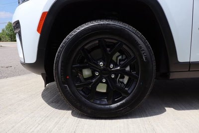 2026 Jeep Grand Cherokee L Laredo Altitude