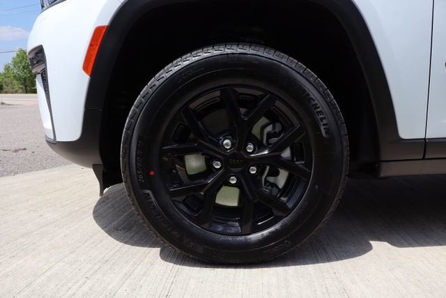 2026 Jeep Grand Cherokee L Laredo Altitude