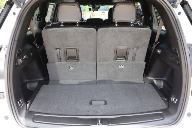 2026 Jeep Grand Cherokee L Laredo Altitude