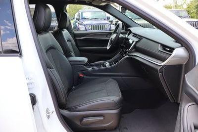 2026 Jeep Grand Cherokee L Laredo Altitude